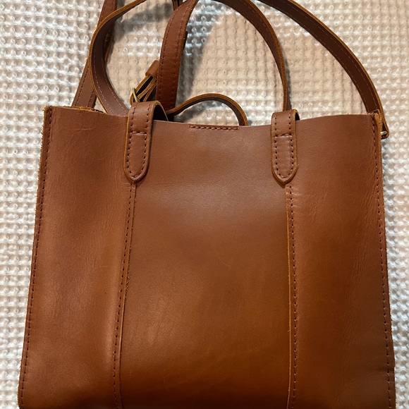 Portland Leather Lola Tote in Honey - Picture 2 of 4